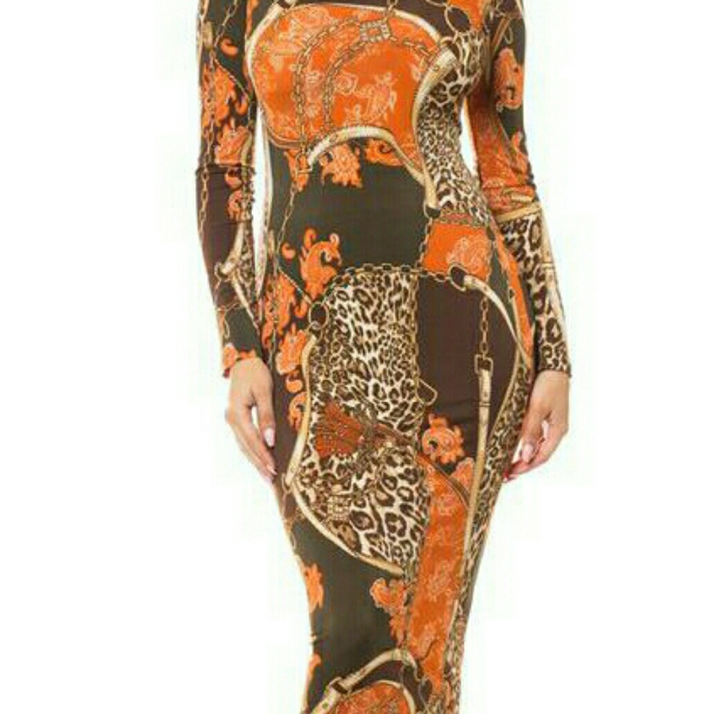Chain Link Long Sleeve Maxi Dress